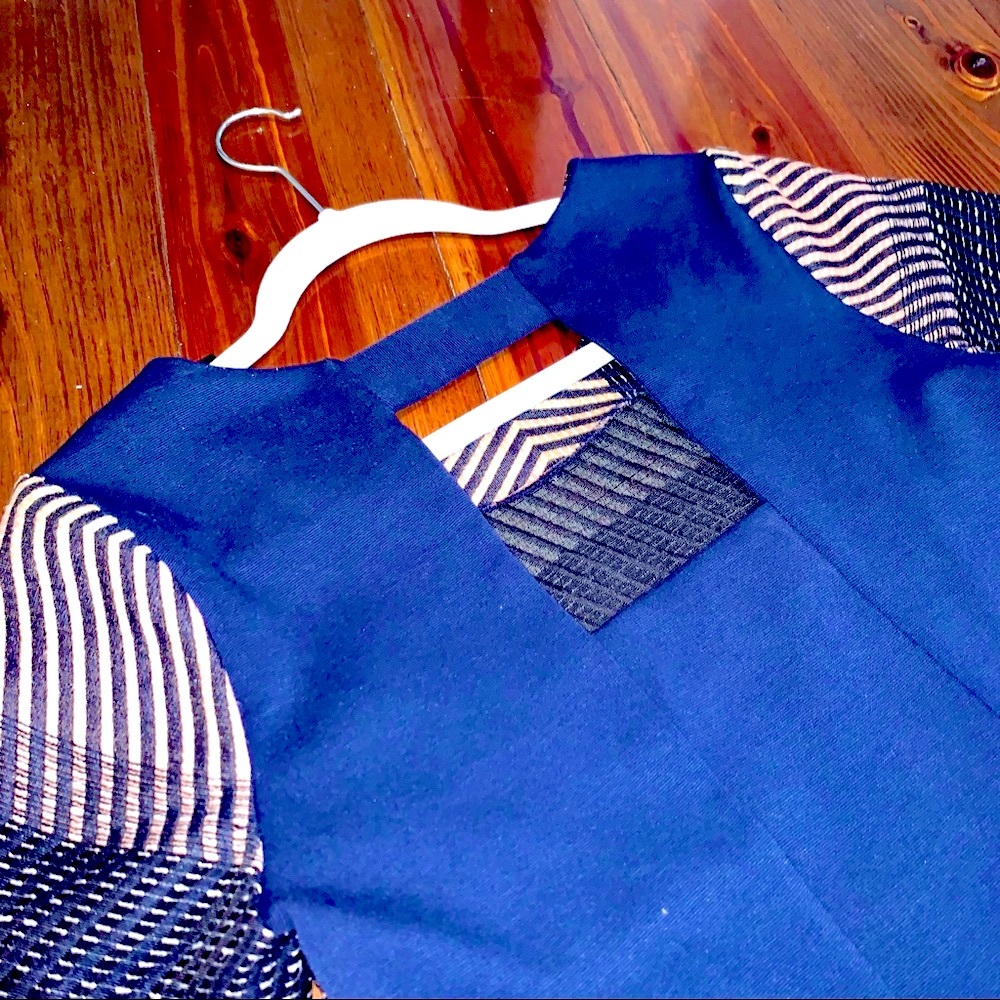 Skies Are Blue Striped Textured Top - Picture 6 of 8